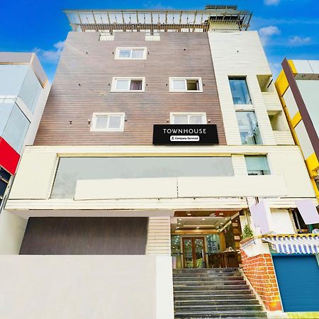 Super Townhouse Mg Road Near Commercial Street Hotel Bangalore Exterior foto